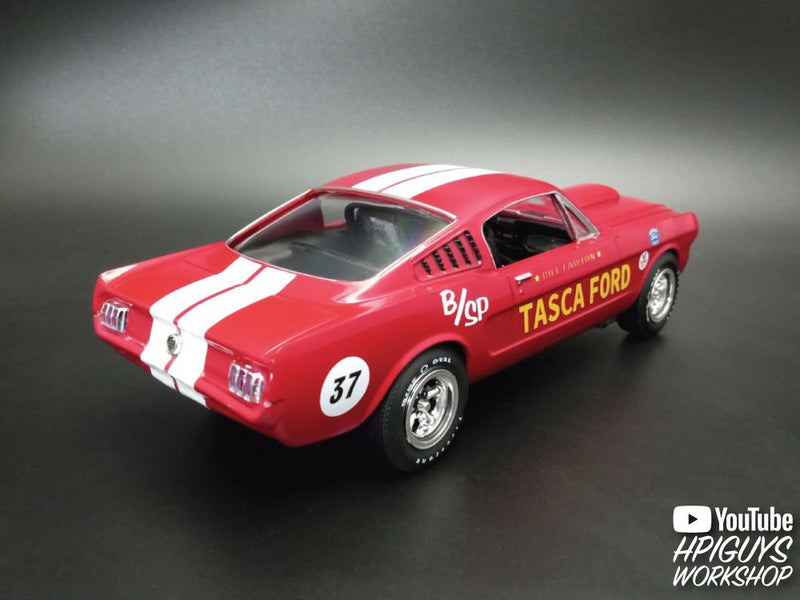 AMT 1966 Ford Mustang Fastback 2+2 1/25 Model Kit (Level 2)