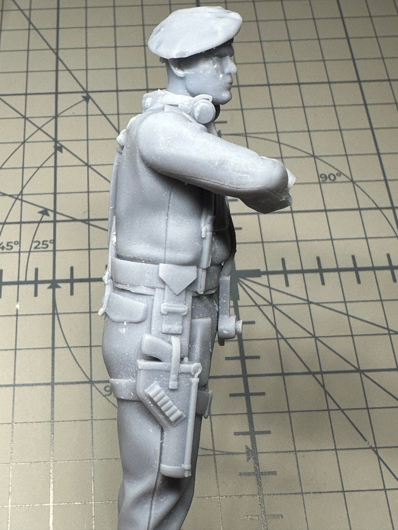 WW2 British Tank Commander With resting arm 1/16 scale printed by The Veteran Modeler.