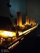 Trumpeter 1/200 Titanic with LED Light Set