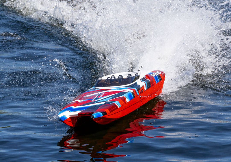 Save $145 with Traxxas DCB M41 Widebody 40" Catamaran With trailer bundle.  No battery or Charger Ships free across Canada 🇨🇦