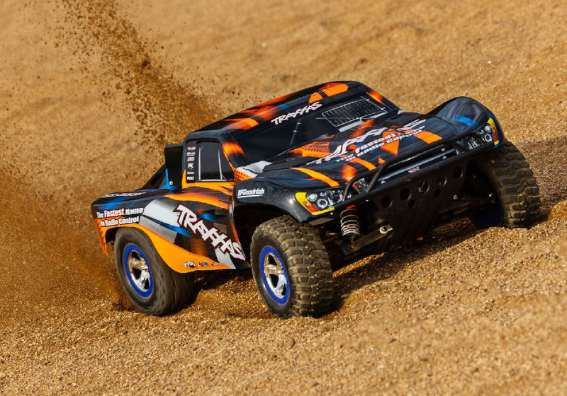 Traxxas Slash 1/10 2WD Short Course Truck Extreme HD XL-5 Brushed motor and esc. Includes battery and charger. Shipw free across Canada🇨🇦