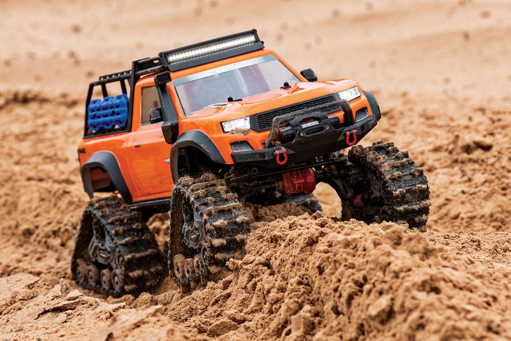 Traxxas TRX-4 with Deep-Terrain Traxx 1/10 4X4 Truck, Orange clipless