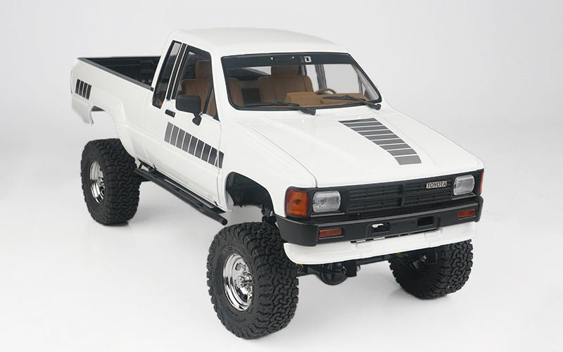 RC4WD 1/10 Trail Finder 2 LWB 87 Toyota Xtracab 4x4 RTR - White Ships free across Canada 🇨🇦