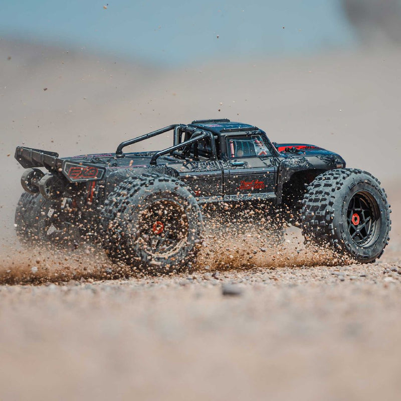 Arrma 1/5 OUTCAST BL-8S 4x4 Stunt Truck RTR - Black