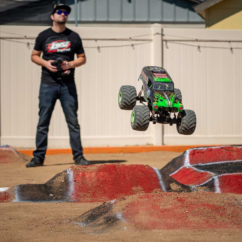 Losi 1/8 LMT 2.0 Brushless 4x4 RTR - Grave Digger monster truck Green. **Special order** ships free across Canada🇨🇦