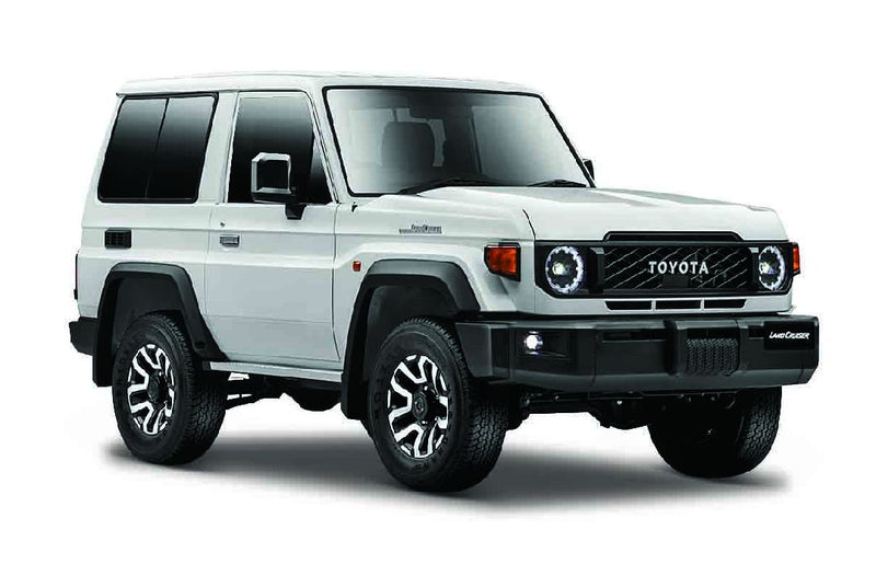 Maisto 1/24 SE 2024 Toyota Landcruiser 70 Hardtop DLX - White **Special order** 4 to 6 week wait time.