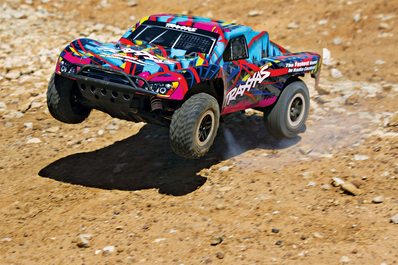 Traxxas 1/10 Nitro Slash 2wd RTR - Hawaiian ** Special Order Can take up to 6 weeks before shipping **