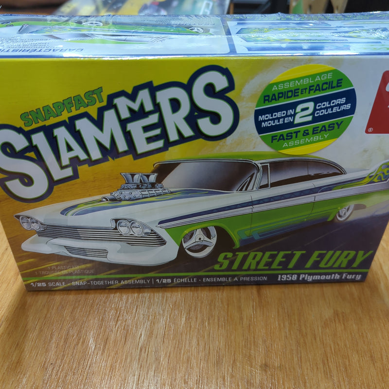 AMT Street Fury 1958 Plymouth - Slammers (Snap) 1/25 Model Kit (Level 1)