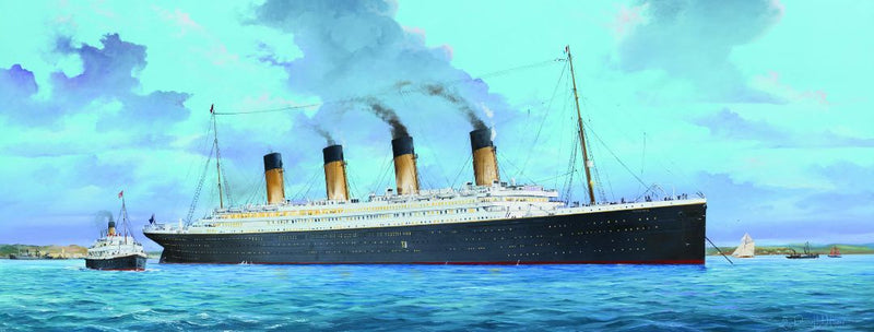 Trumpeter 1/200 Titanic with LED Light Set
